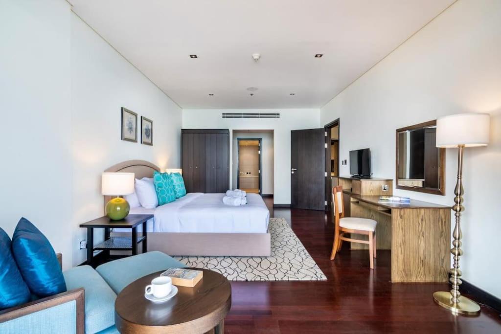 Marvelous Private Beach Apartment In Palm Dubai Within Anantara 5 Star Resort Zewnętrze zdjęcie