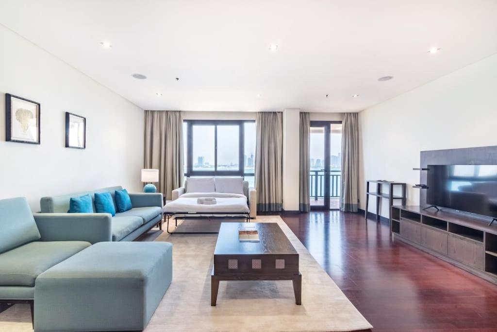 Marvelous Private Beach Apartment In Palm Dubai Within Anantara 5 Star Resort Zewnętrze zdjęcie