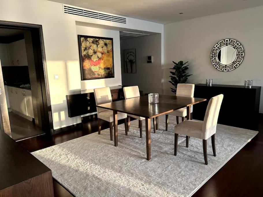Marvelous Private Beach Apartment In Palm Dubai Within Anantara 5 Star Resort Zewnętrze zdjęcie