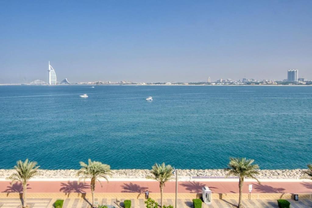 Marvelous Private Beach Apartment In Palm Dubai Within Anantara 5 Star Resort Zewnętrze zdjęcie